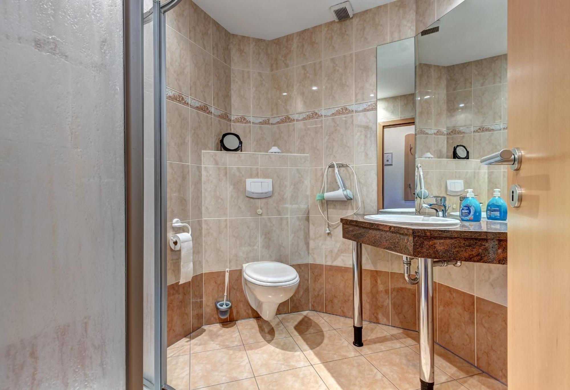 Haus Ostseeglueck - Ferienwohnung Mittagssonne Mit Gemeinschaftssauna Loddin Exteriér fotografie